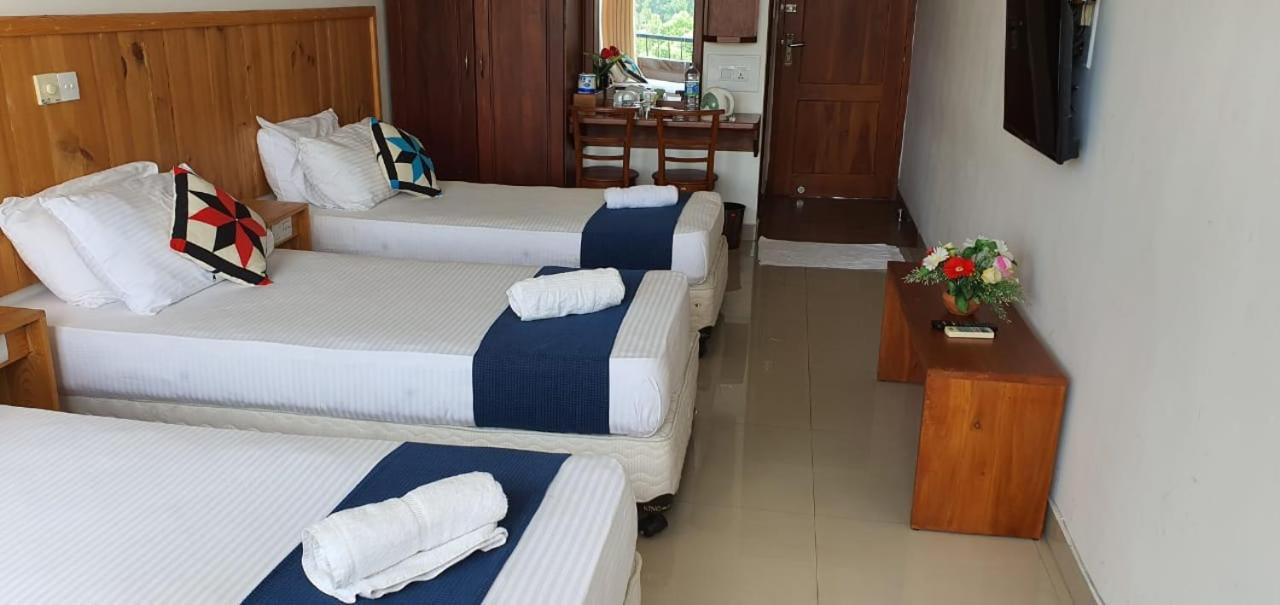 Sky View Grand Hotel Kandy Exterior foto