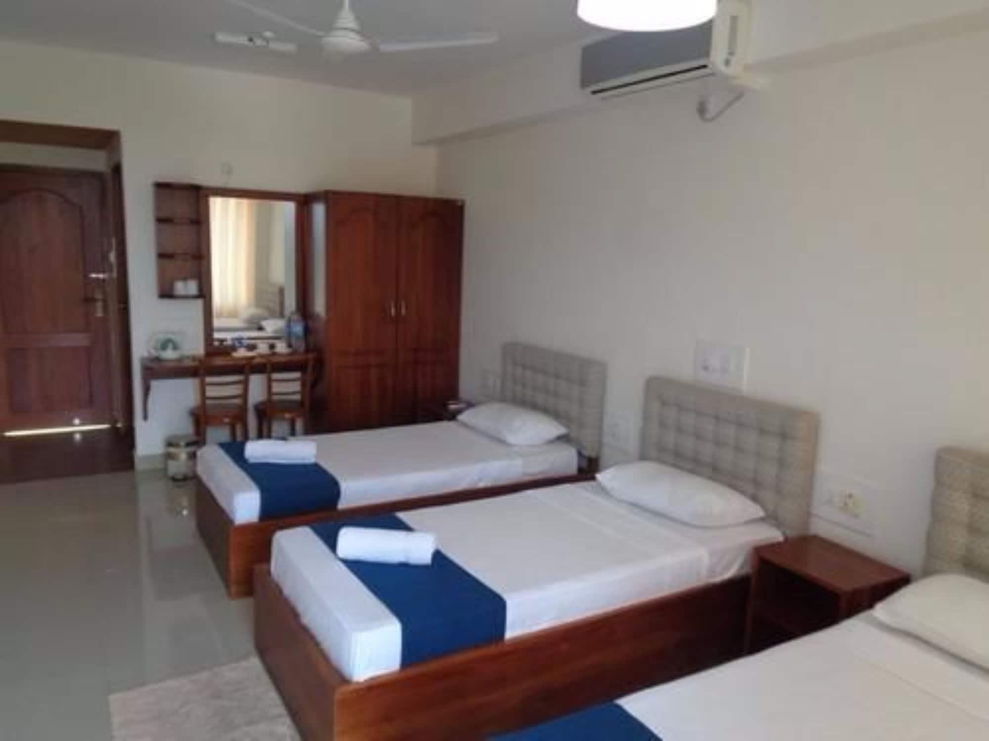 Sky View Grand Hotel Kandy Exterior foto