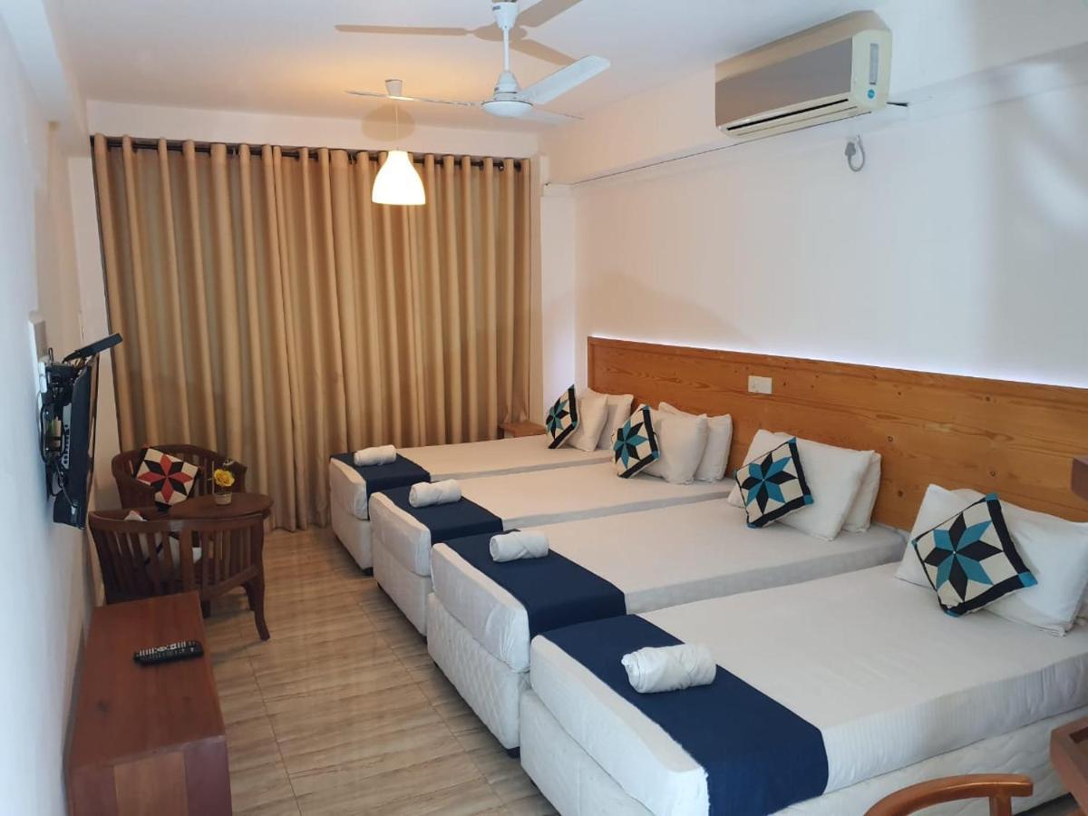 Sky View Grand Hotel Kandy Exterior foto