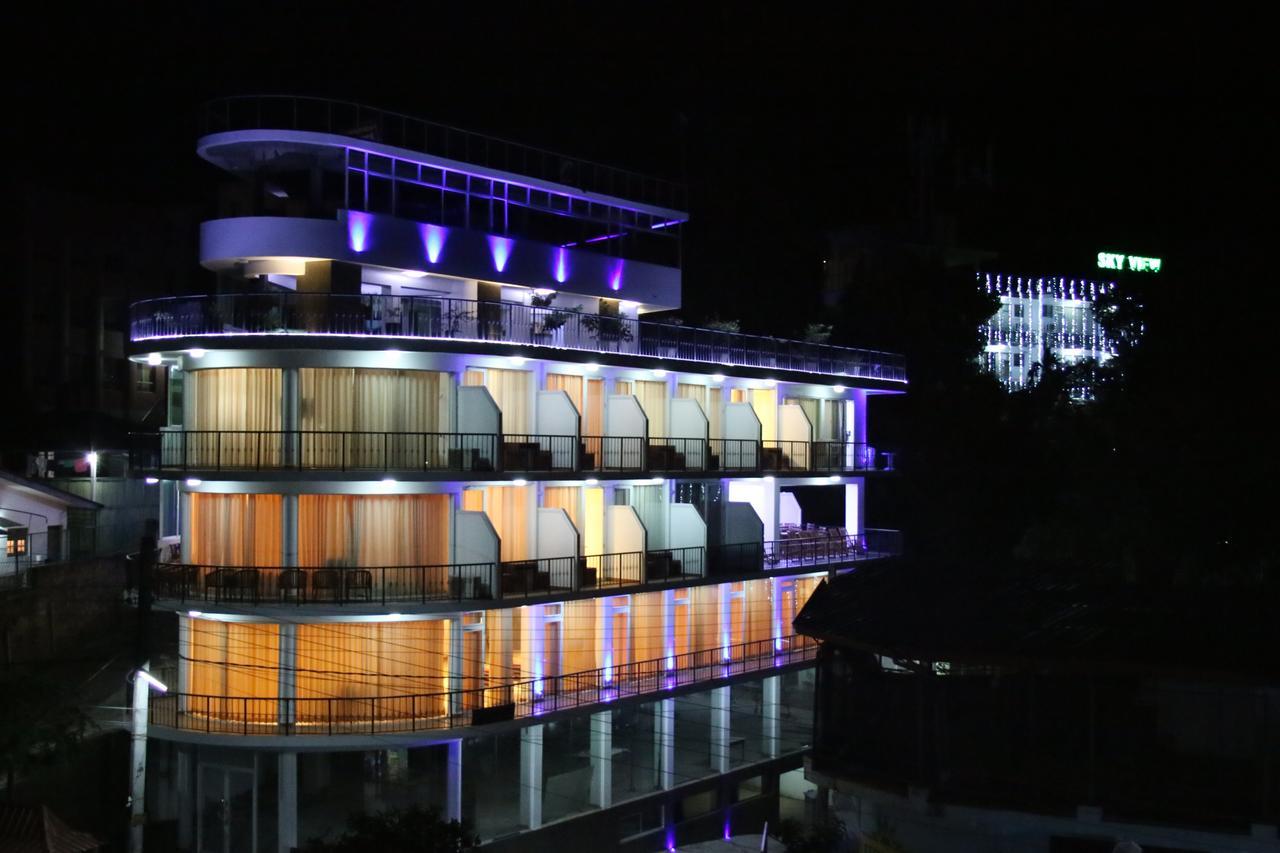 Sky View Grand Hotel Kandy Exterior foto