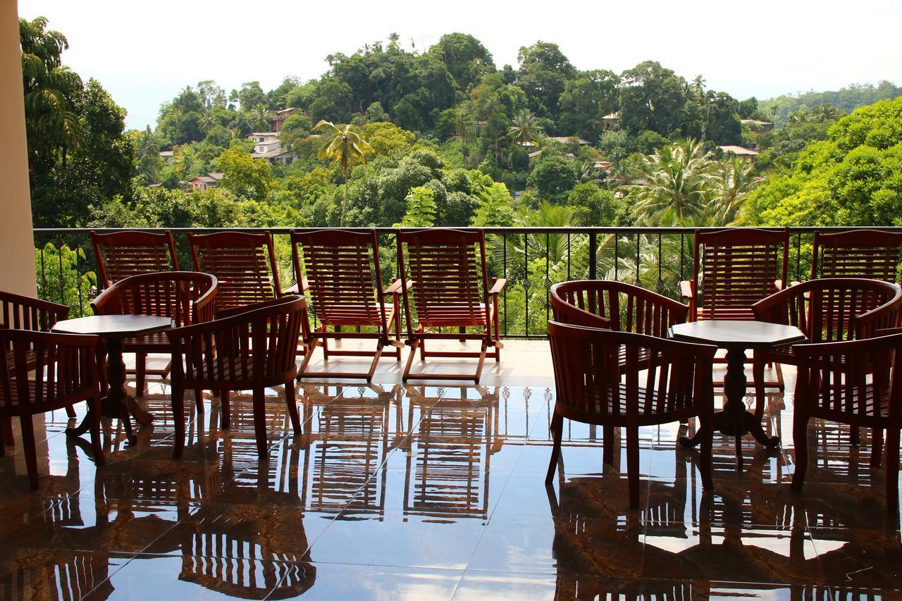 Sky View Grand Hotel Kandy Exterior foto